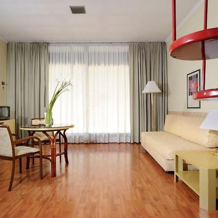 Hotel Mayfair Residence Rome Bilik gambar